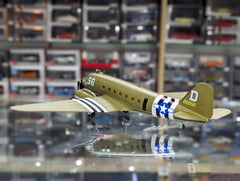 Douglas C-47 Skytrain DC-3 1944