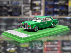 Mercedes-Benz 300SEL