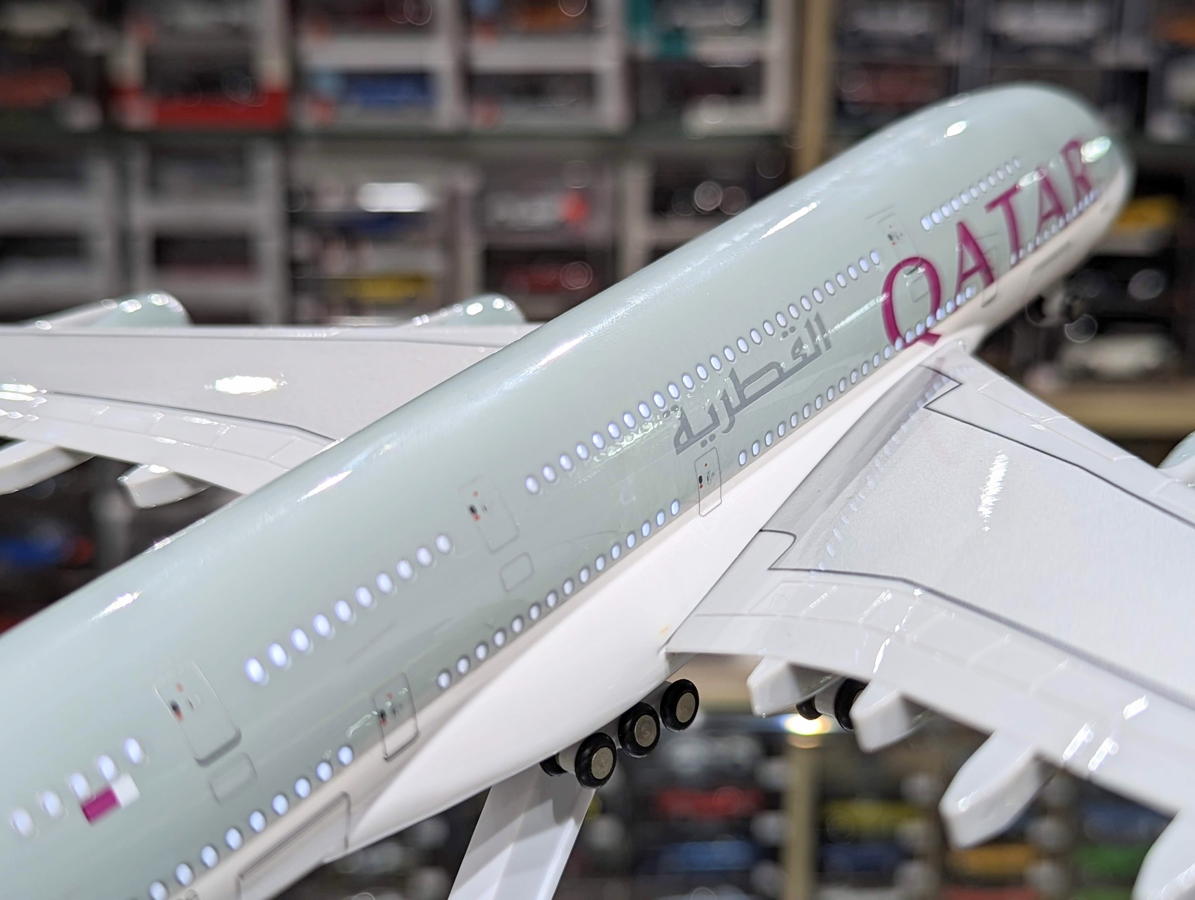 A380 Airbus 1 18  Airbus A380 (Qatar Airlines)