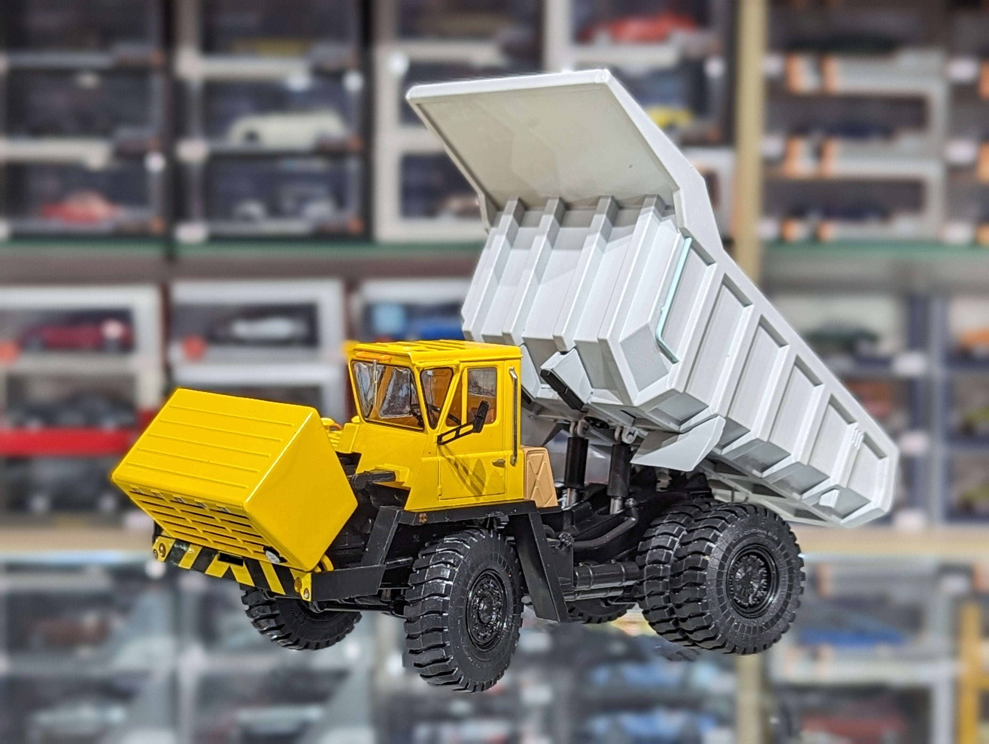 BELAZ-540A