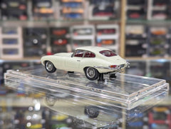 Jaguar E-Type Series 1 1961 (Closed roof)