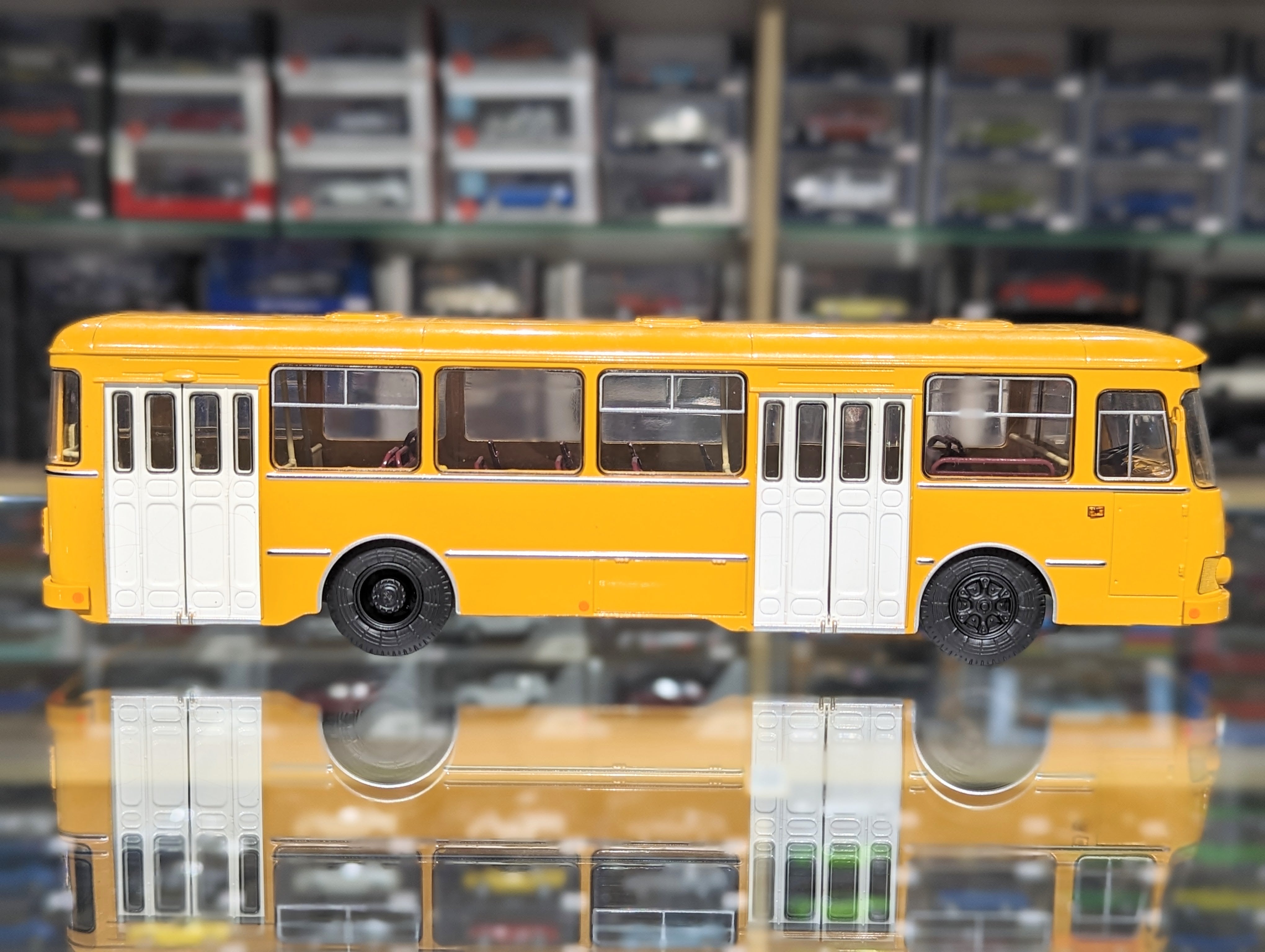 LIAZ-677M