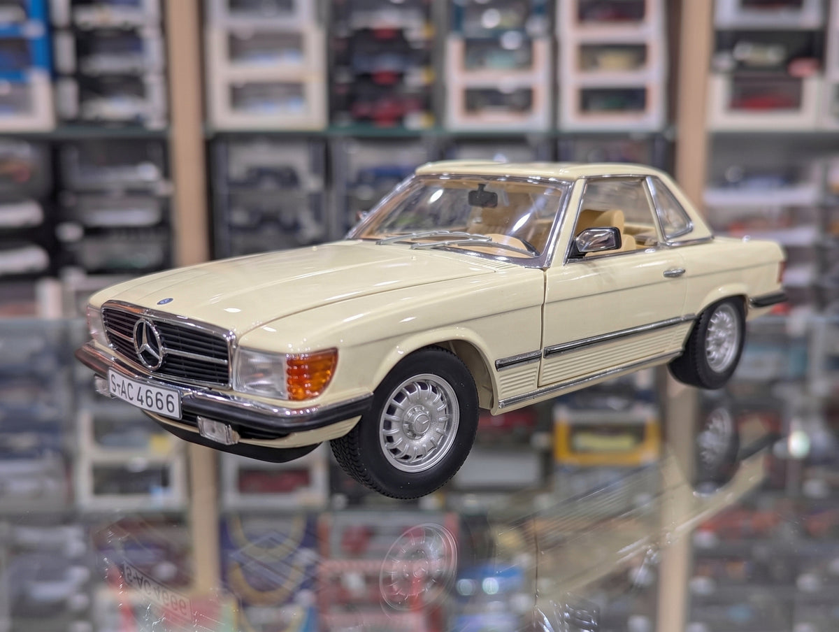 Mercedes Benz 350 SL R107 Hardtop 1977