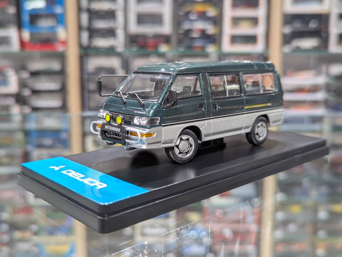 Mitsubishi Delica L300 Van Green