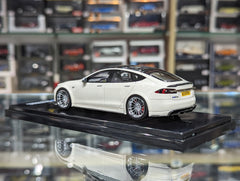 Tesla R-Z Entric