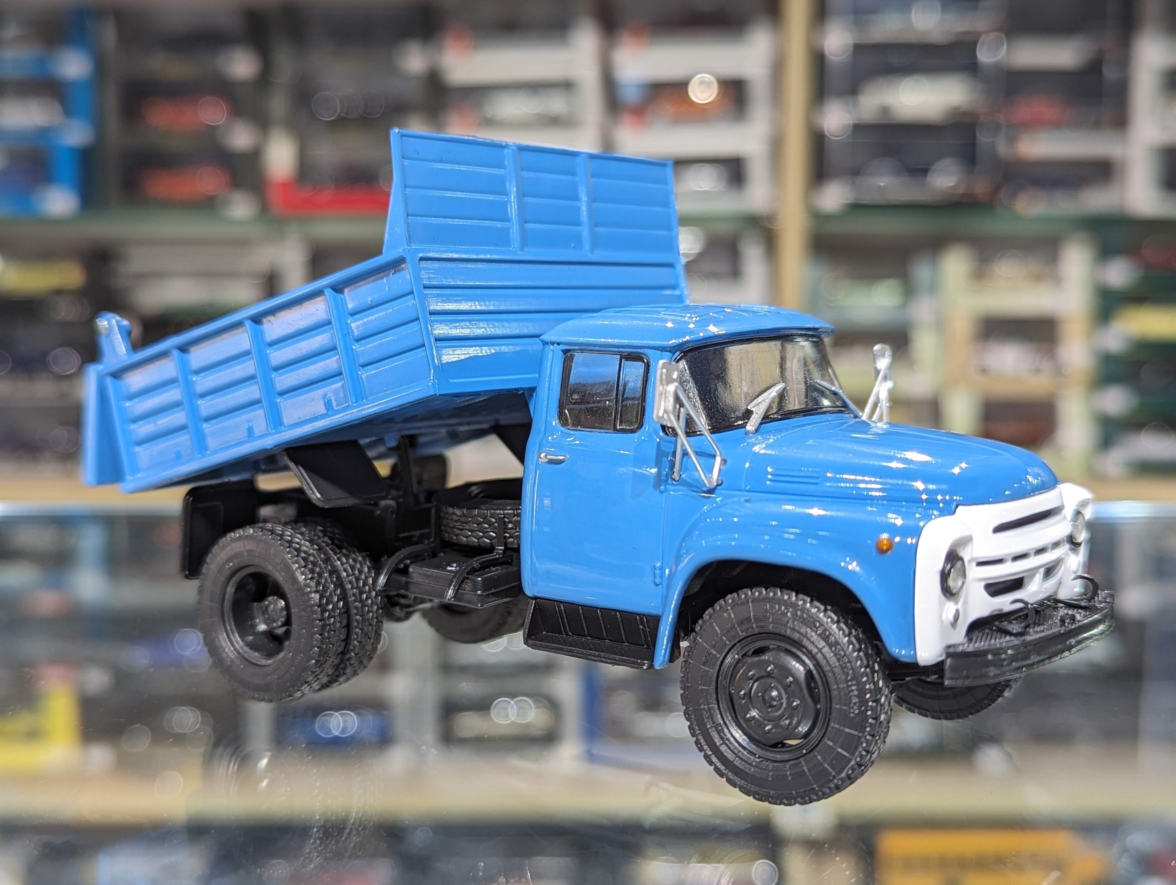 ZIL-MMZ 4502