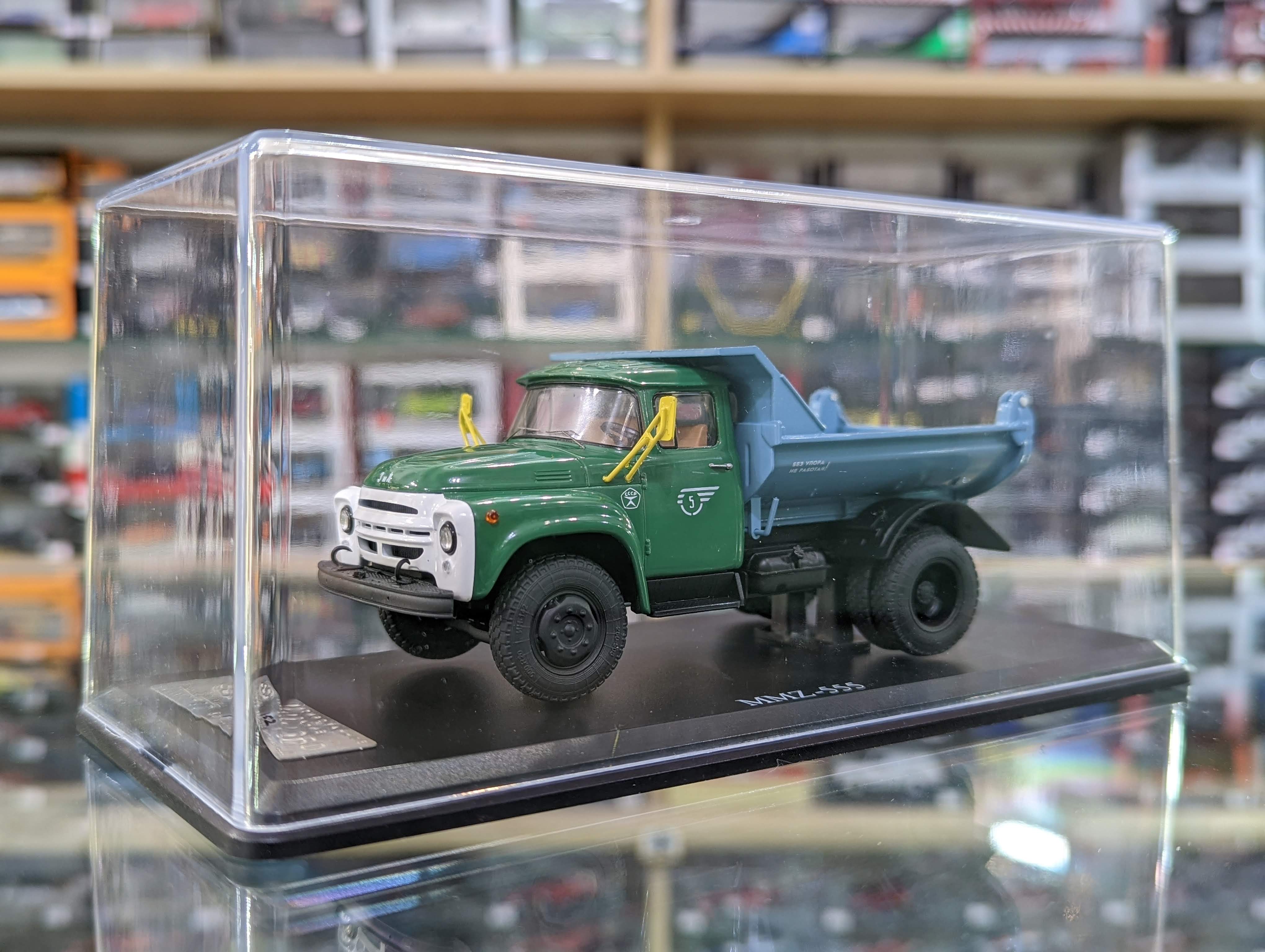 Zil MMZ 555